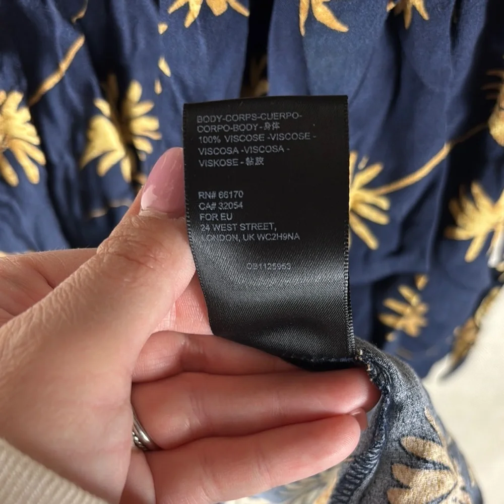 Urban Outfitters> Floral Navy Short Sleeve Wrap Dress Extra Small - Picture 8 of 9